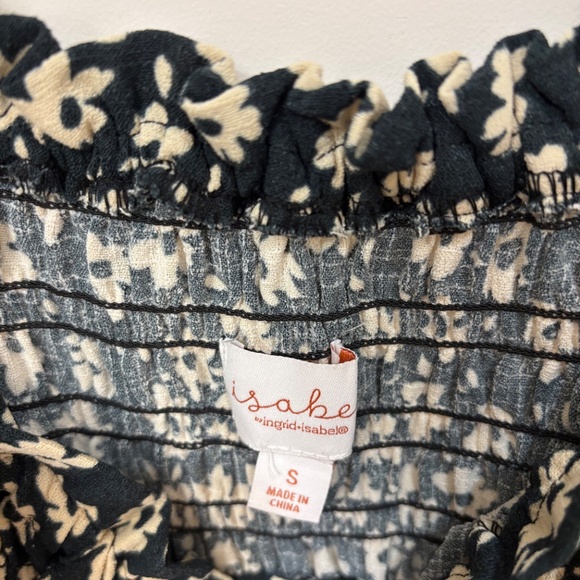 Ingrid & Isabel Maternity Smocked Flower Sundress w/ Pockets Black & Cream Small - Picture 3 of 5